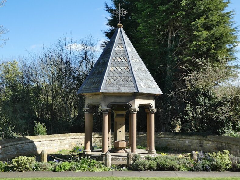 Leadenham, Well Head, Main Road - Society for Lincolnshire History ...