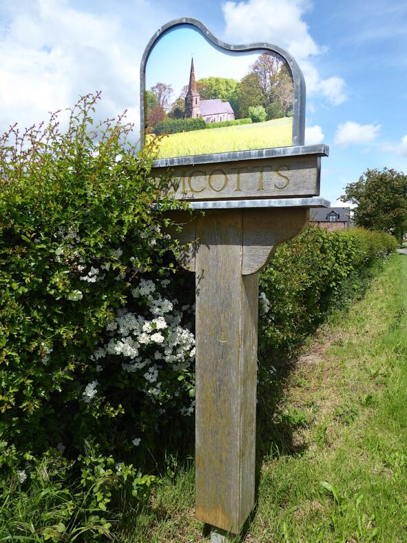 Amcotts, Village Sign - Society for Lincolnshire History & Archaeology